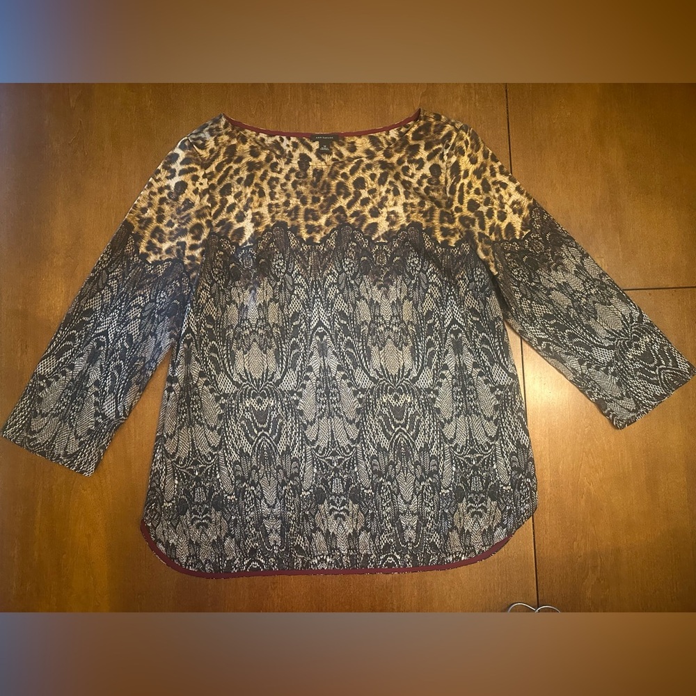 Ann Taylor Leopard and Lace Pattern Women's 3/4 Sleeve Top. Medium. NWOT. Silky.
